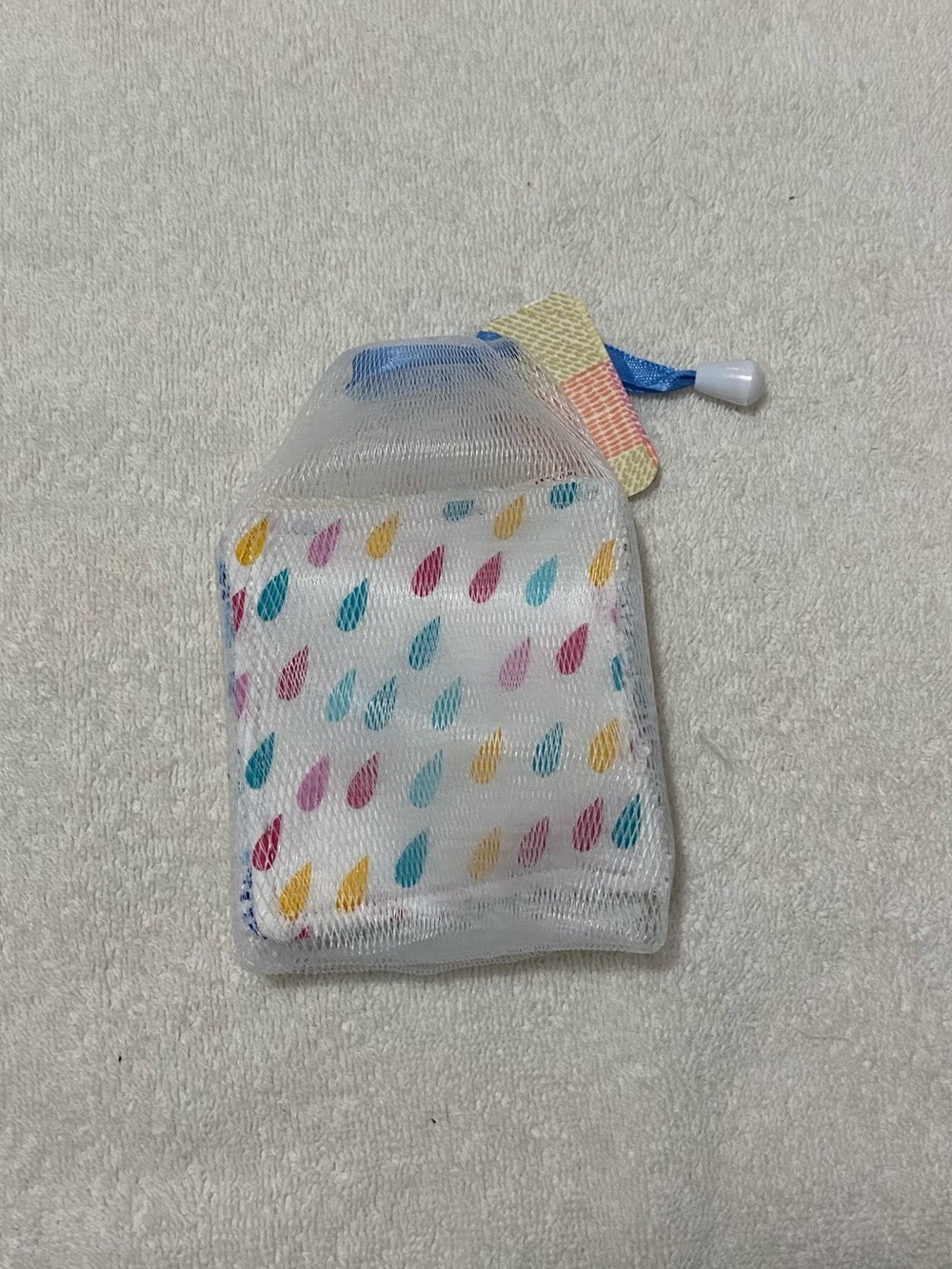 Reusable makeup remover cloth pads with tropical/beach print
